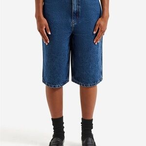 Dala Blue Denim Starch‎ Flat Blue Shorts Size 32 NWT Inseam 13